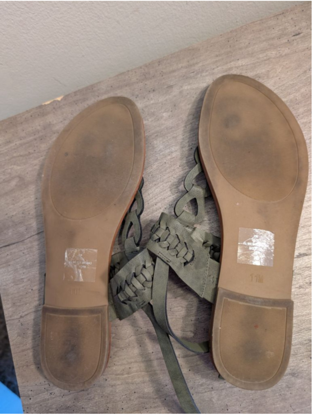 GBG Los Angeles Green Flat Sandals Size 11, womens - Picture 5 of 5